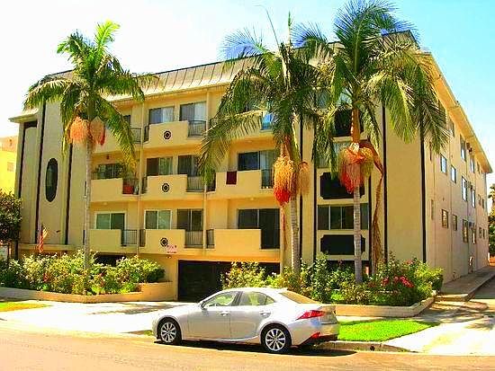 1st image of 1427 N Poinsettia Pl APT 309