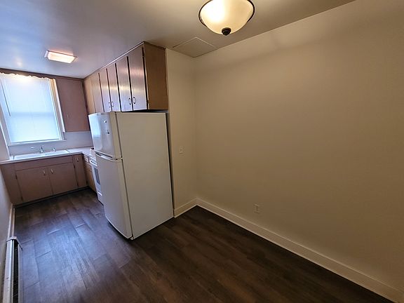 5th image of 1811 112th Ave APT 1W