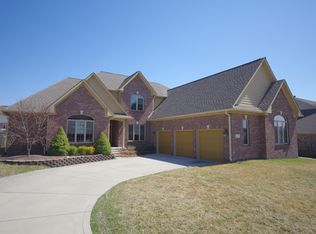 71 Hudson Bay Ln, Greenwood, IN