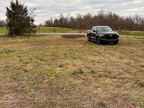 2nd image of 38040 Buck Run Rd
