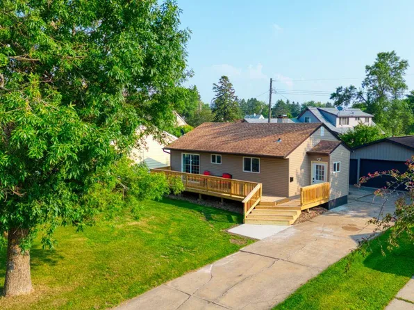 244 Arlington Rd, Hoyt Lakes, MN 55750