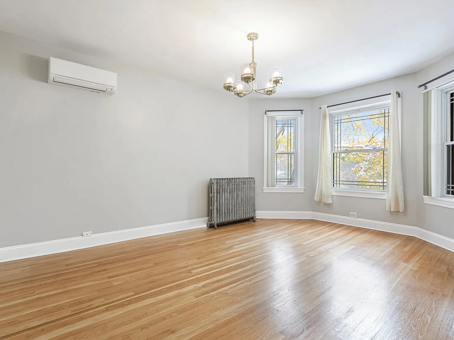 2 bed, 1700 sqft, $3,300 — Photo 4