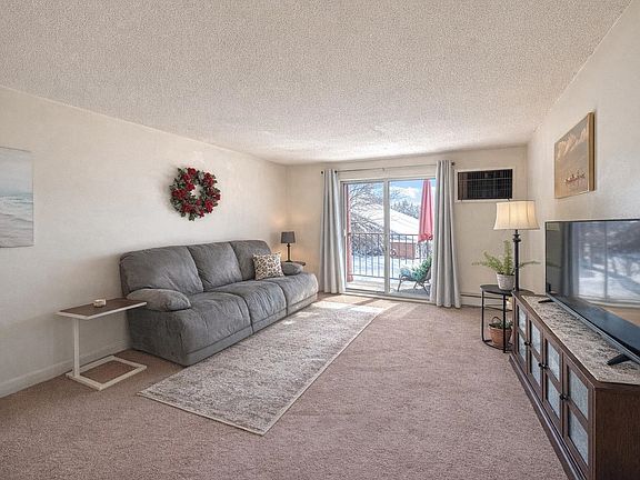 5th image of 12 East Side Drive #11