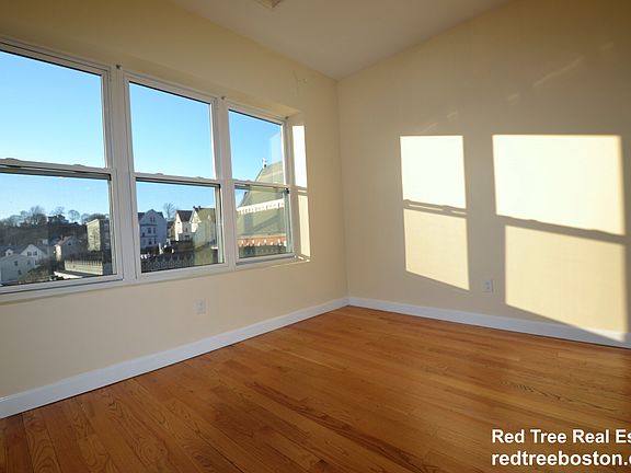2nd image of 140 Union St Ste 406