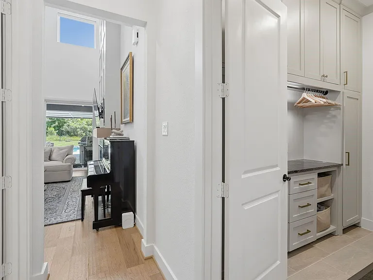 8135 Allston Village Trl — Photo 33