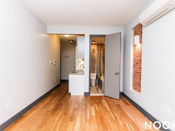 3rd image of 1000 Fulton St #2