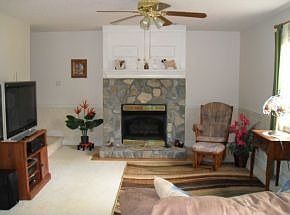 3rd image of 715 Old Embreeville Rd
