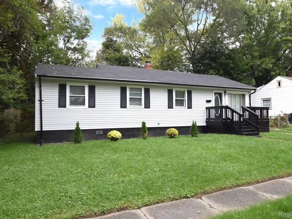 3201 Winona St, Flint, MI 48504