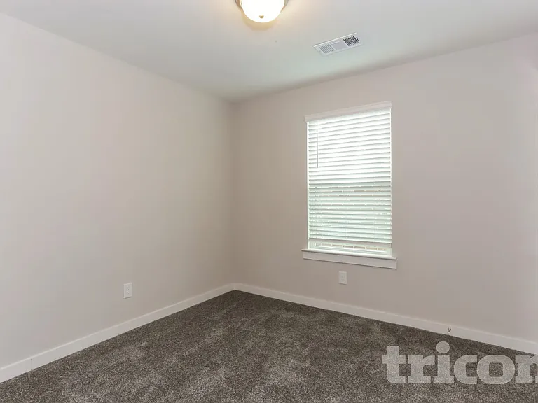 1034 Fallgate Dr — Photo 13