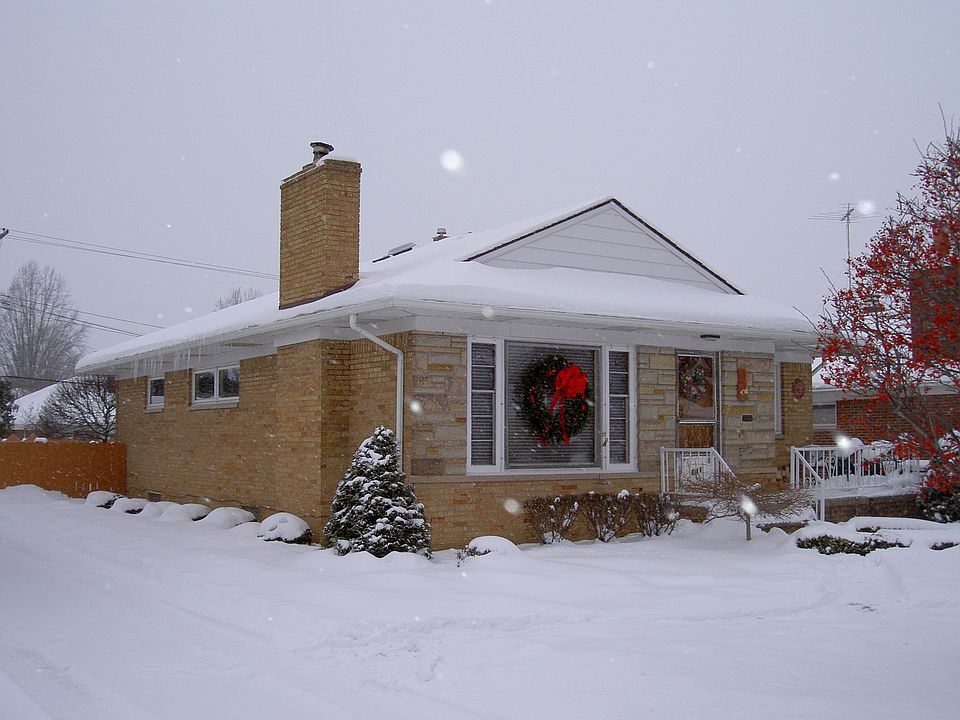 2nd image of 2594 Dale Ave
