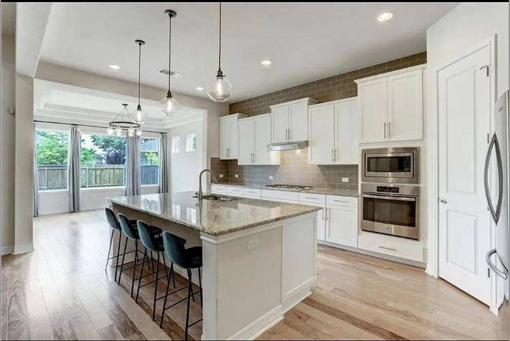 3101 Madisina Dr — Photo 2