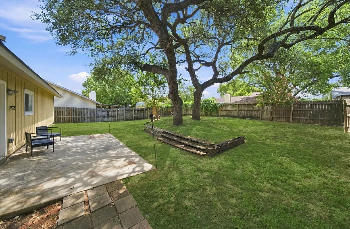 3 bed, 1310 sqft, $1,650 — Photo 4
