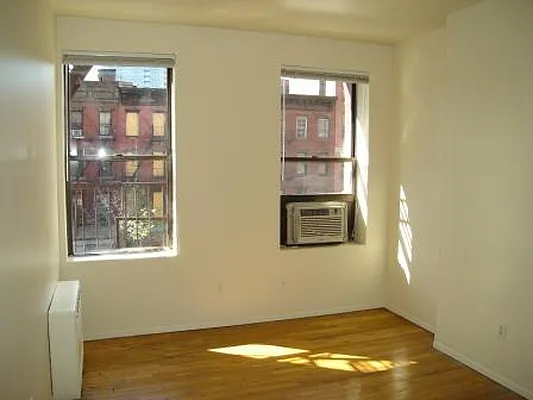 Rented by Dell'Orto Realty | media 33