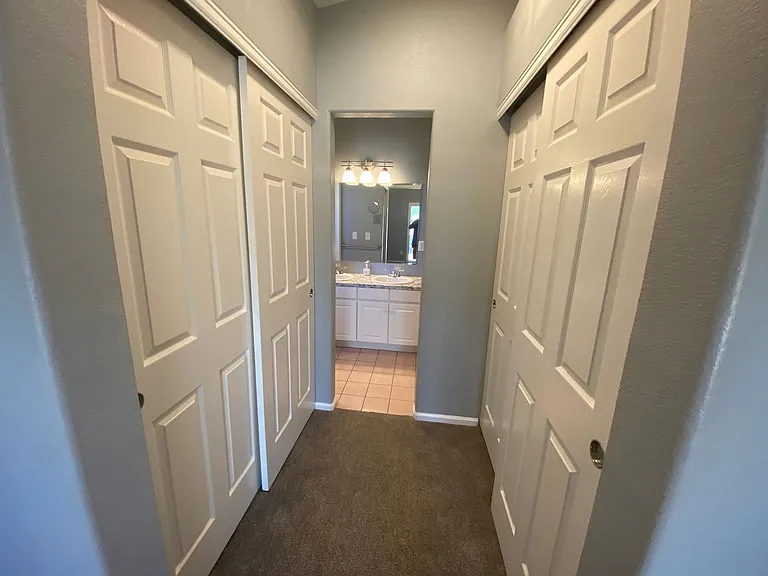 8665 Cloverleaf Cir — Photo 22