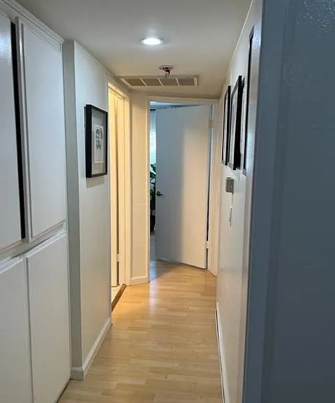 Hallway to bedrooms