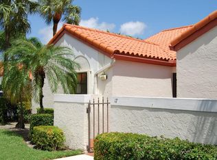 17 Centennial Ct, Deerfield Beach, FL 33442