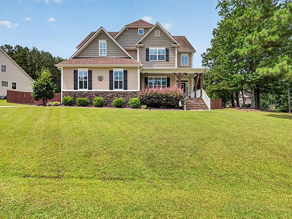 2nd image of 626 Bridgeport Cir