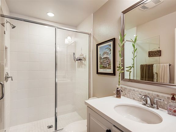 5th image of 16416 Veridian Cir