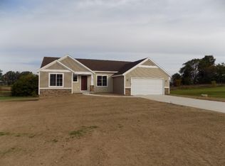 1655 Trent Ridge Ct, Cedar Springs, MI 49319