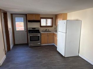17 Church St, South Paris, ME 04281