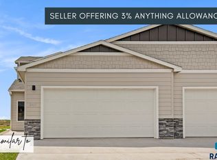 8040 E Tencate Pl, Place Sioux Falls, SD 57110