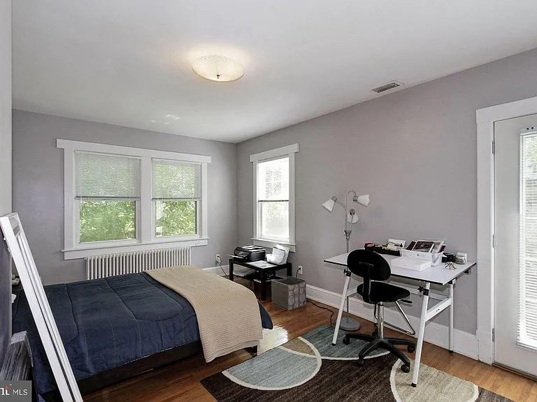 5065 Macarthur Blvd NW — Photo 14