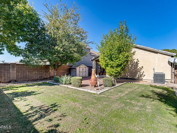 5th image of 373 E KELSI Avenue