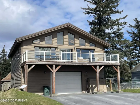 1527 Mission Rd, Kodiak, AK 99615
