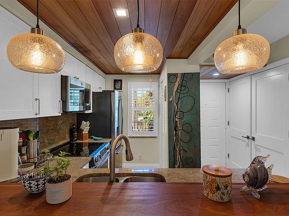 2nd image of 2228 N Cypress Bend Drive #204