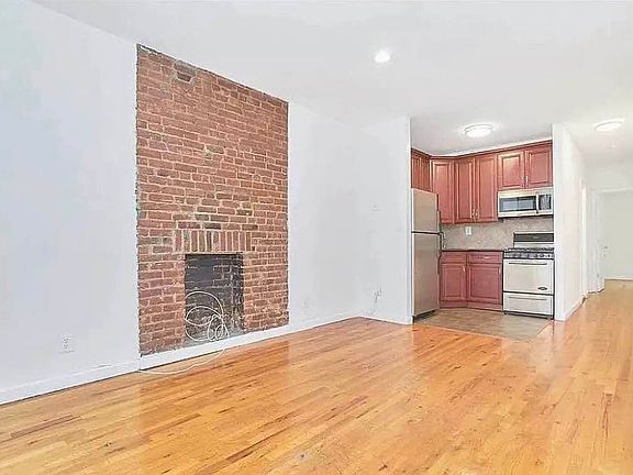 3rd image of 408 W 49th St APT 3