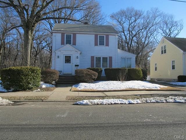 2nd image of 150 Texas Ave