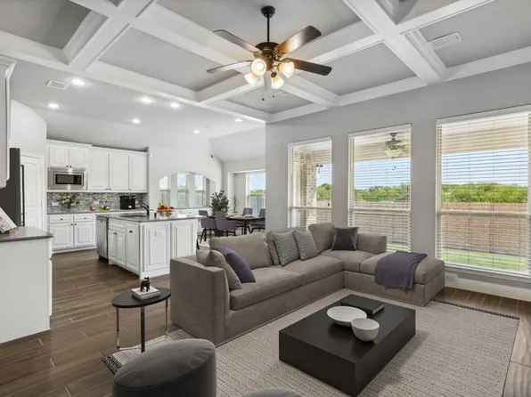 1301 Roadrunner Dr, Little Elm, TX 75068