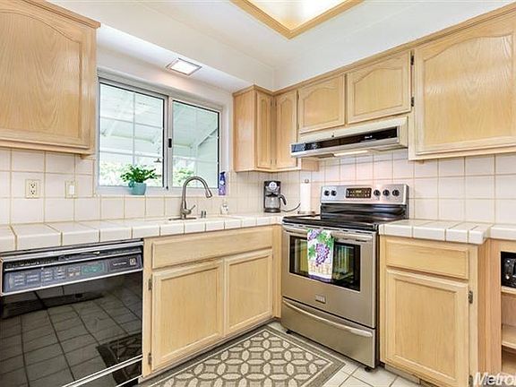 5th image of 1134 Seamas Ave