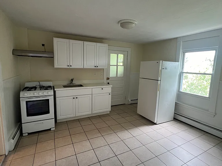 19 Flint St #19A — Photo 8