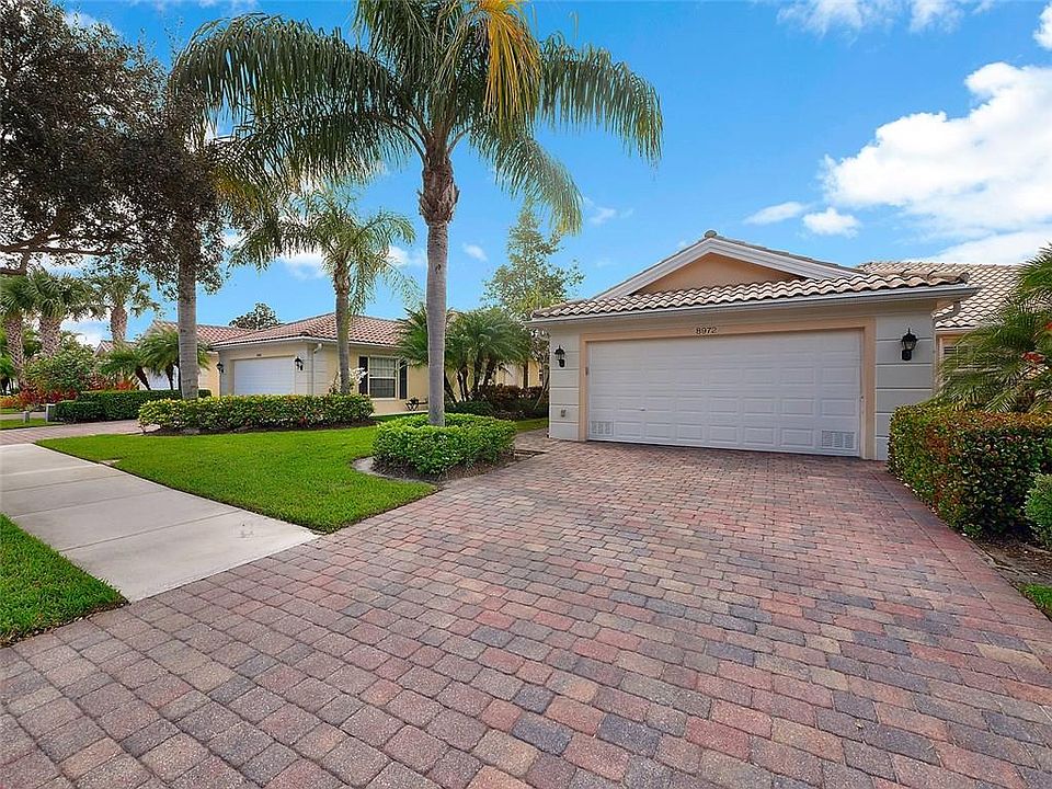 1st image of 8972 SE Retreat Dr