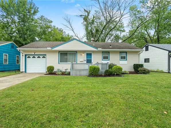 7341 College Ave, Kansas City, MO 64132