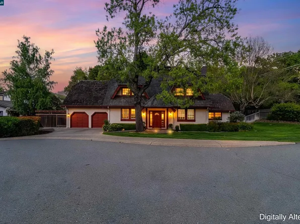 4 Wallabi Ct, Lafayette, CA 94549