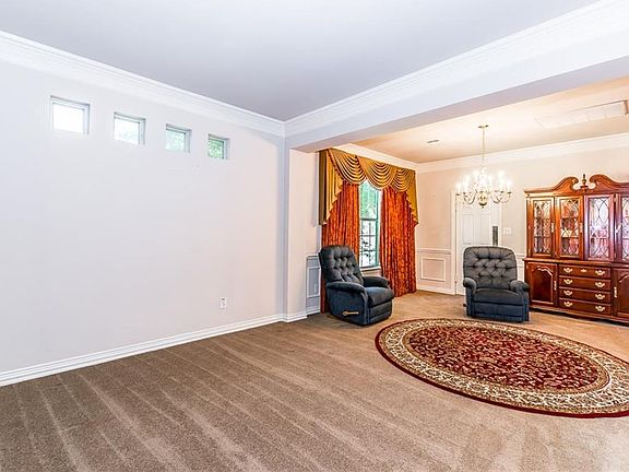 5th image of 4423 Kelly Dr