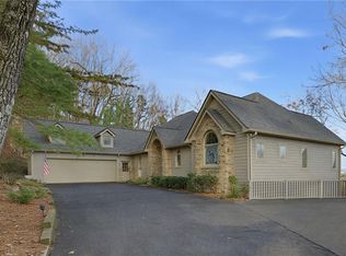 739 Summit Dr E, Big Canoe, GA 30143