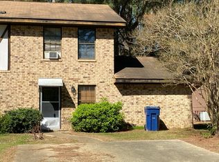 810 Dennis St, Camden, AR 71701