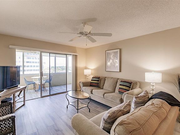 3rd image of 1055 W Peppertree Dr #506AA