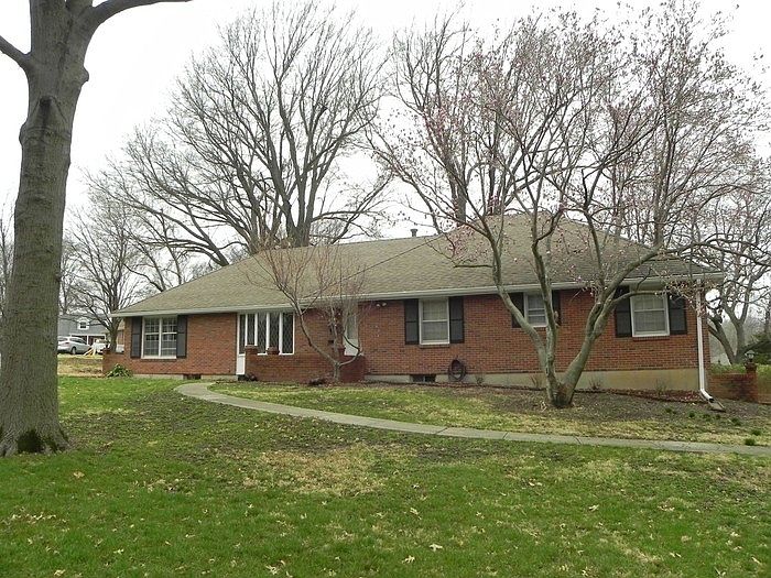1st image of 3630 S Hedges Ave