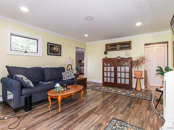5th image of 713 Wren Court