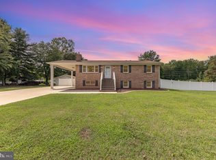 7635 Poplar St, Charlotte Hall, MD 20622