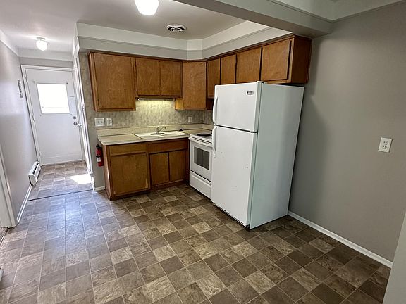 3rd image of 2444 2nd St #11207509