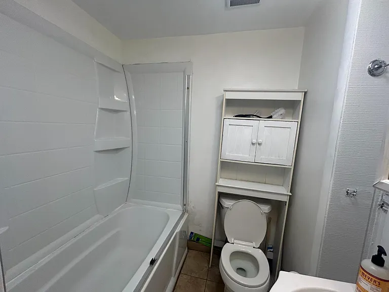 2015 Walnut St #307 — Photo 5