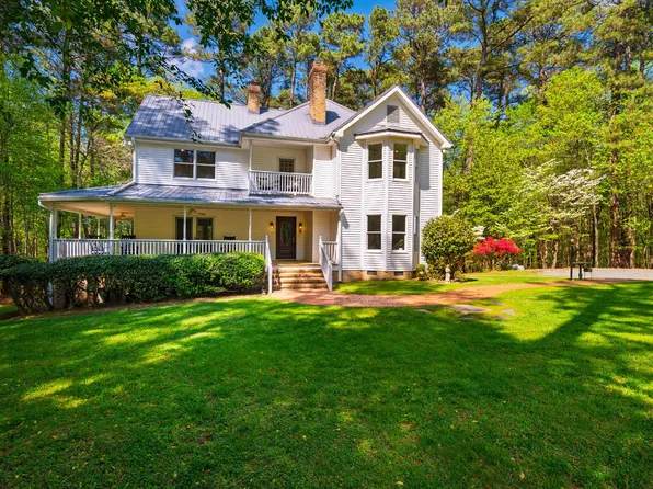 910 Old Orchard Rd, Chapel Hill, NC 27517