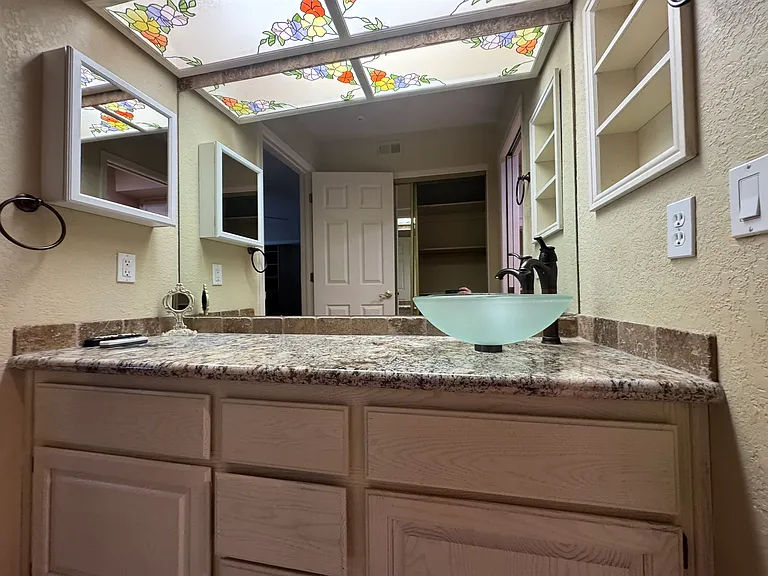 2022 Merrill Ln #6D — Photo 39