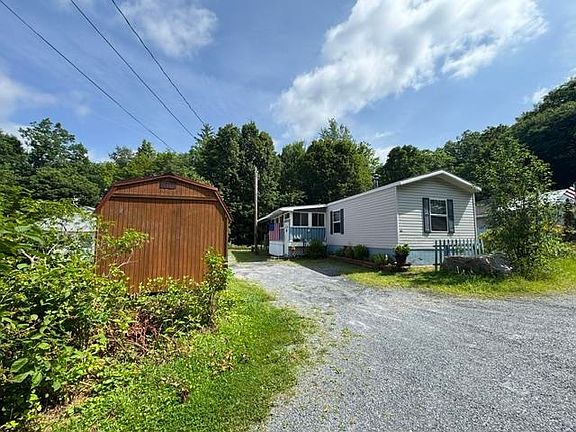 2nd image of 60 Tori Lane