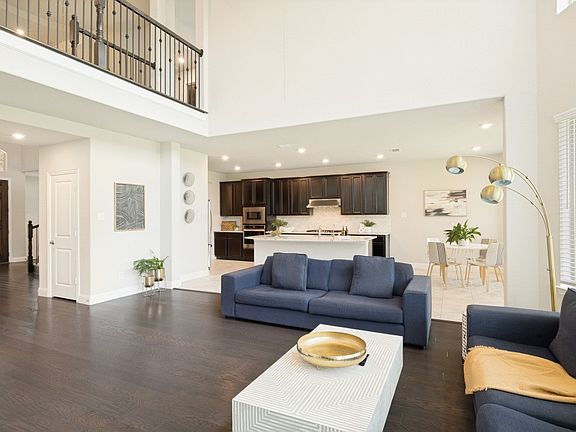 4th image of 8209 Benthaven Pl